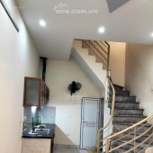 Vạn Phúc 25m2 , ô tô kinh doanh, nhà đẹp ở ngay. Nhỉnh 2 tỷ.